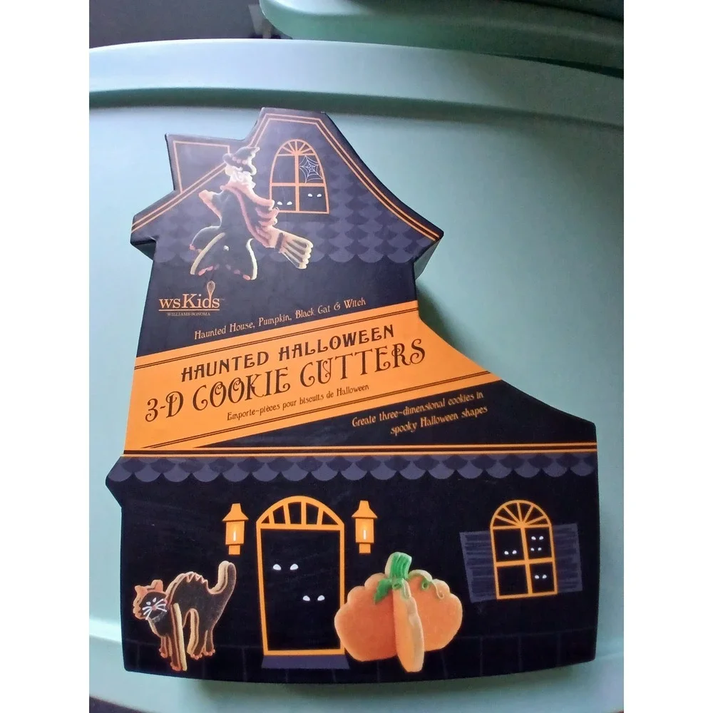 Williams-Sonoma Halloween Cookie Cutter Sets Baking Bundle 3D Stamped Witch Cats